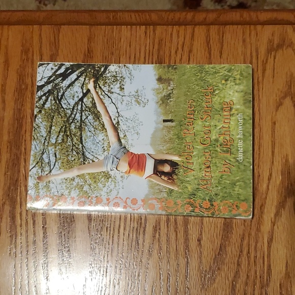 Middle School Girl Book Paperback Reading Bundle - Picture 7 of 11